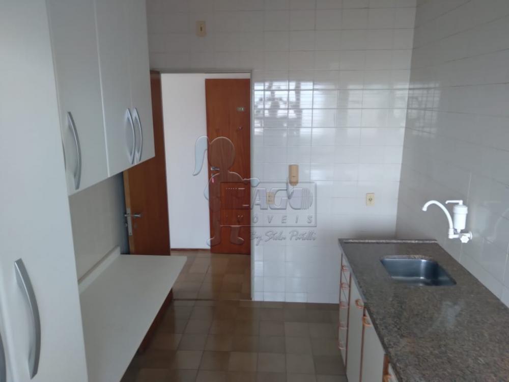 Alugar Apartamentos / Padrão em Ribeirão Preto R$ 1.100,00 - Foto 4