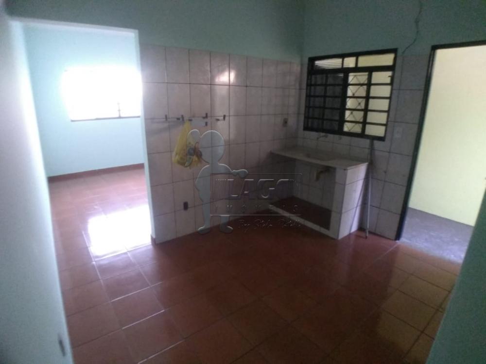 Alugar Casas / Padrão em Ribeirão Preto R$ 1.100,00 - Foto 6