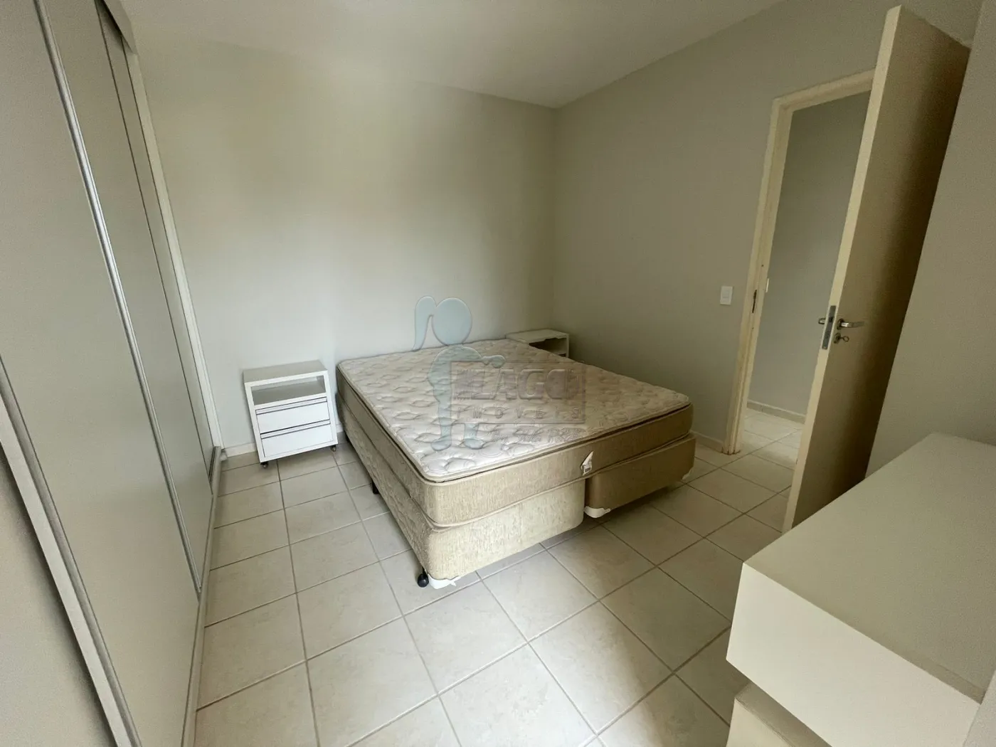 Alugar Apartamentos / Padrão em Ribeirão Preto R$ 2.200,00 - Foto 4