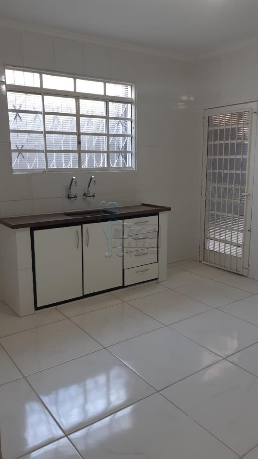 Alugar Casas / Padrão em Ribeirão Preto R$ 1.300,00 - Foto 17