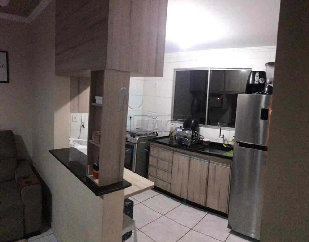 Comprar Apartamentos / Padrão em Ribeirão Preto R$ 165.000,00 - Foto 4