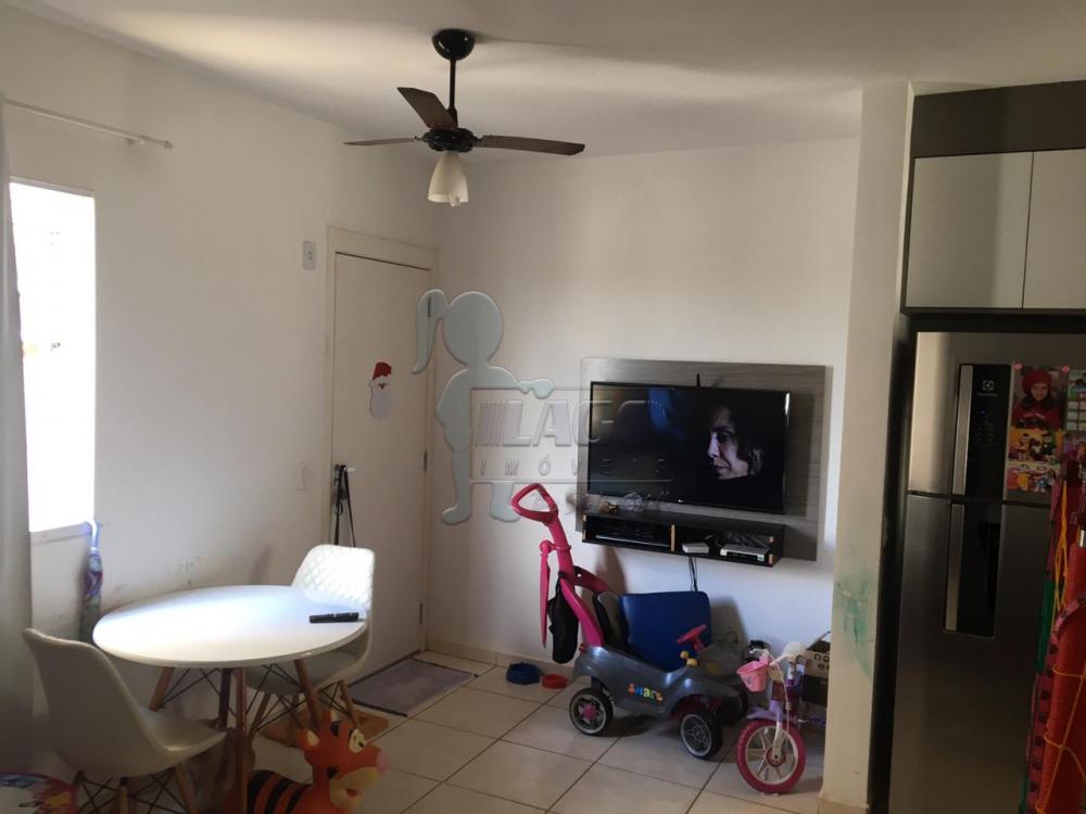 Comprar Apartamentos / Padrão em Ribeirão Preto R$ 180.000,00 - Foto 1