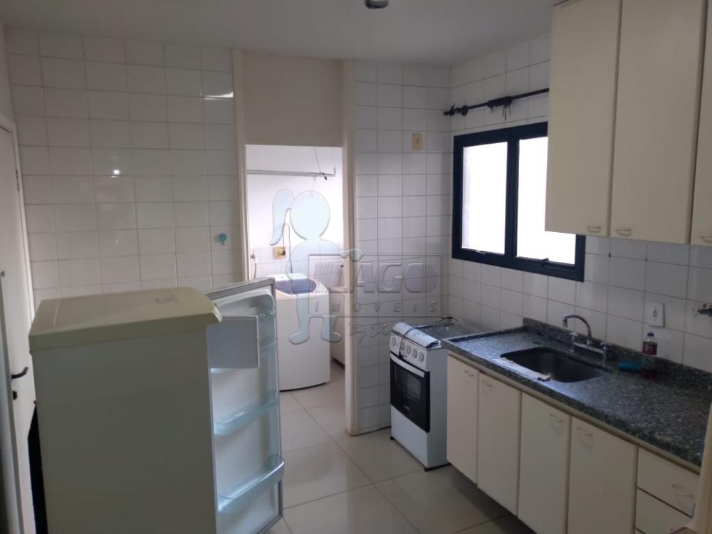 Alugar Apartamentos / Padrão em Ribeirão Preto R$ 1.800,00 - Foto 4