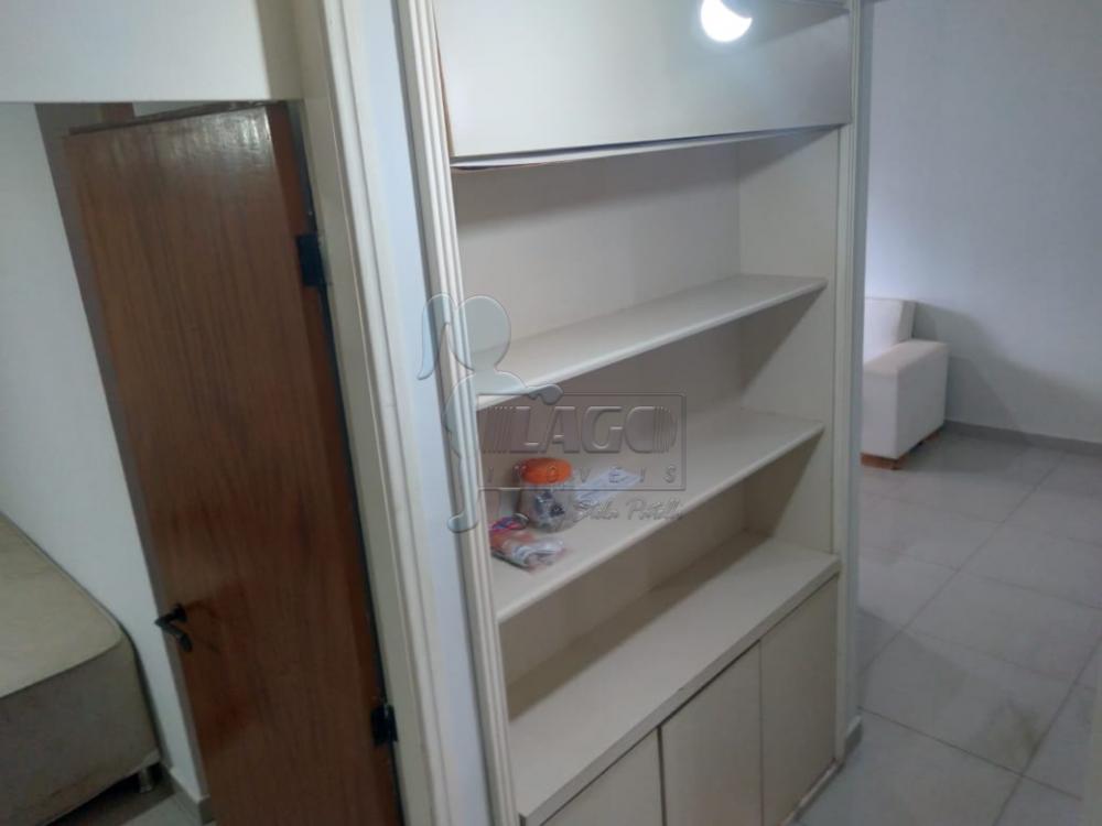 Alugar Apartamentos / Padrão em Ribeirão Preto R$ 1.800,00 - Foto 12