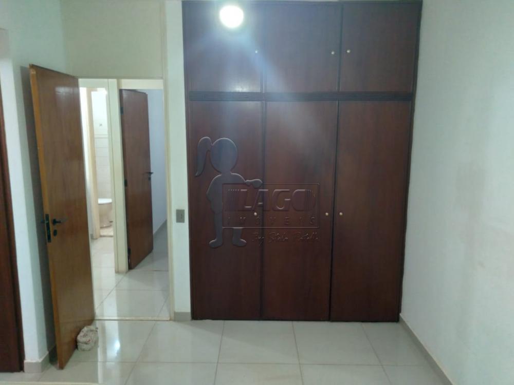 Alugar Apartamentos / Padrão em Ribeirão Preto R$ 1.800,00 - Foto 14