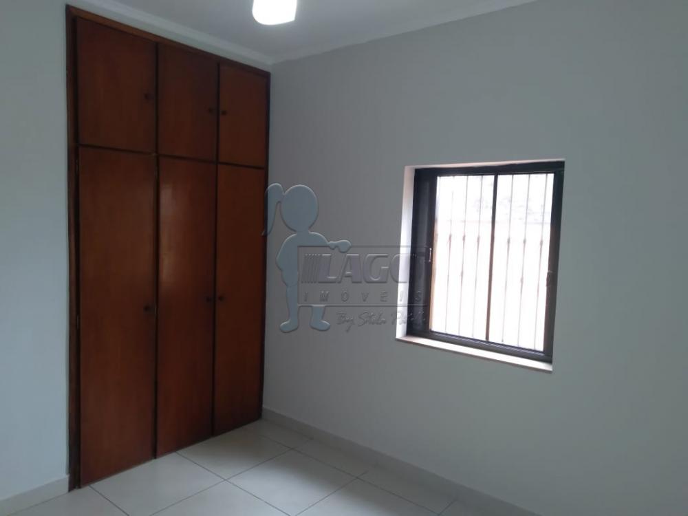 Alugar Casas / Padrão em Ribeirão Preto R$ 2.500,00 - Foto 12