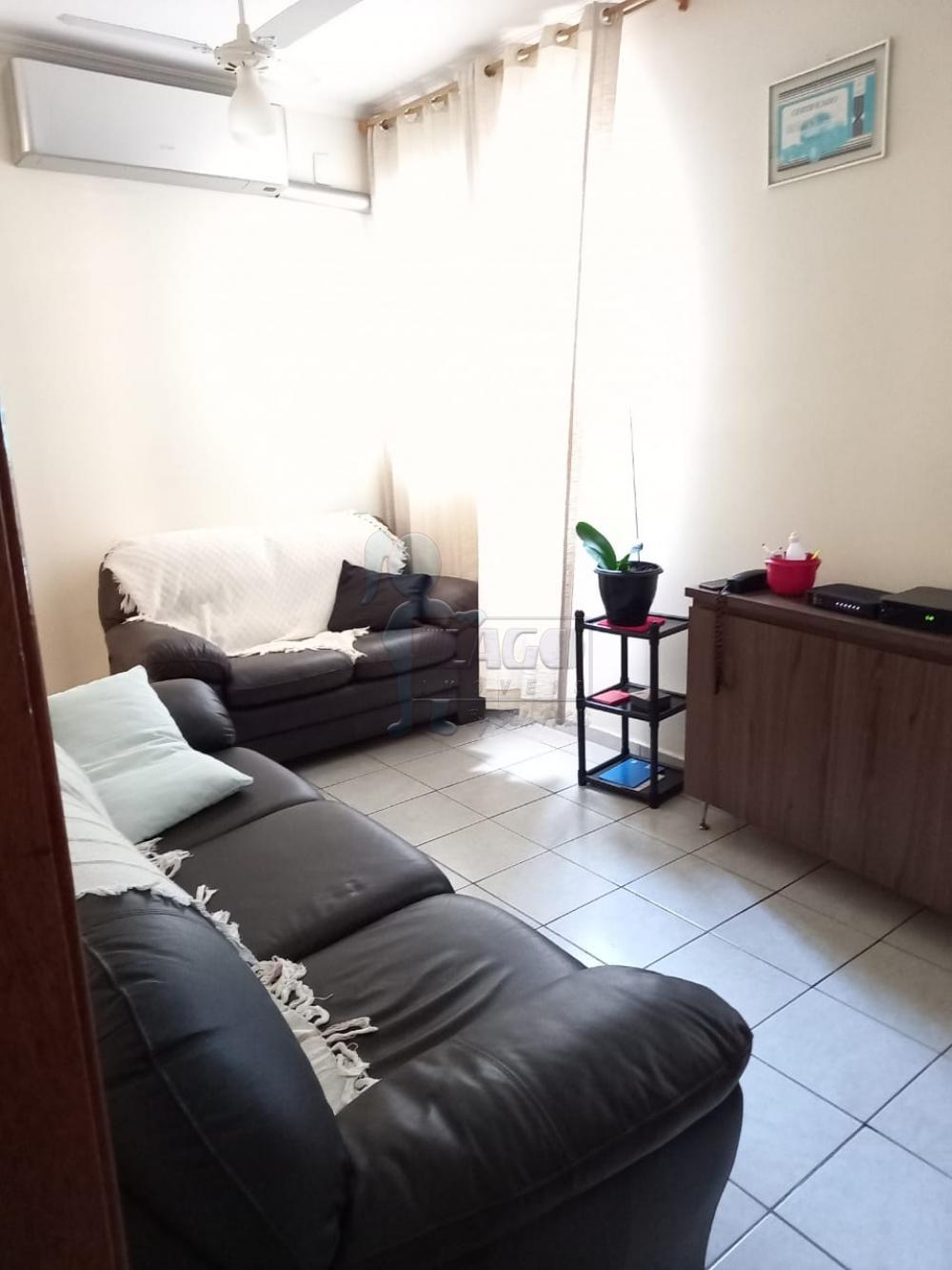 Comprar Apartamentos / Padrão em Ribeirão Preto R$ 220.000,00 - Foto 2