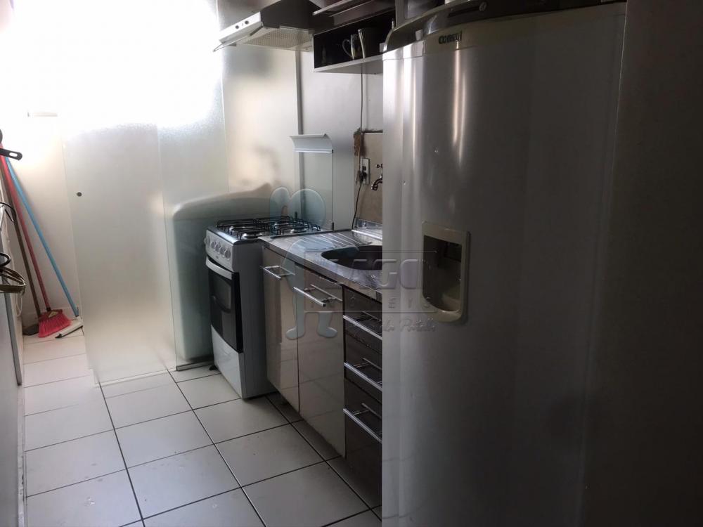 Comprar Apartamentos / Padrão em Ribeirão Preto R$ 170.000,00 - Foto 3