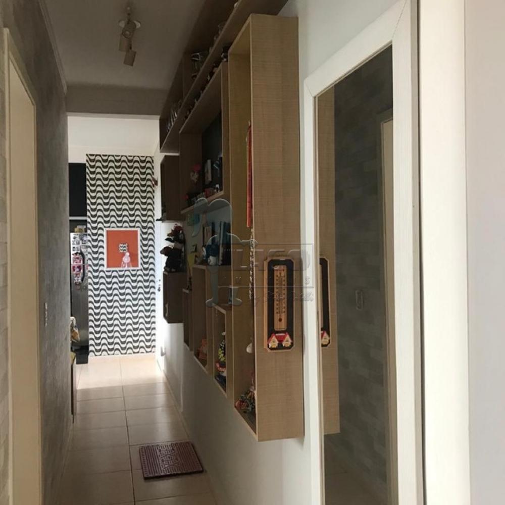 Comprar Apartamentos / Padrão em Ribeirão Preto R$ 165.000,00 - Foto 3