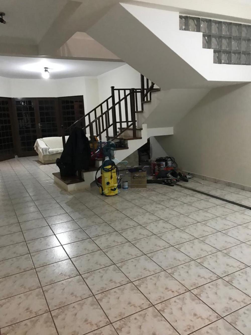 Alugar Casas / Padrão em Ribeirão Preto R$ 2.900,00 - Foto 2