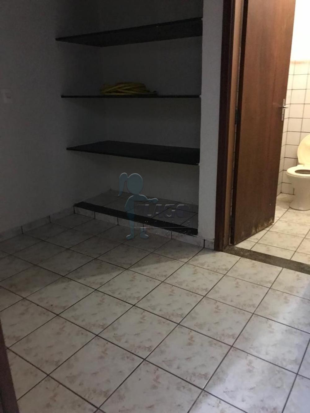 Alugar Casas / Padrão em Ribeirão Preto R$ 2.900,00 - Foto 8