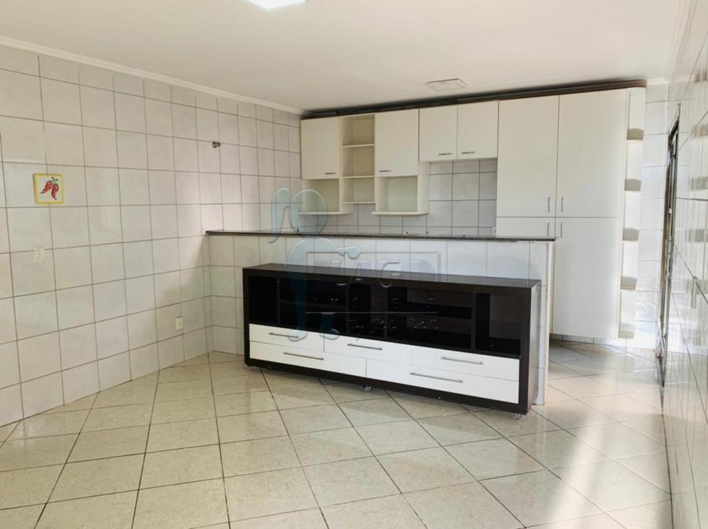 Alugar Casas / Padrão em Ribeirão Preto R$ 1.900,00 - Foto 17