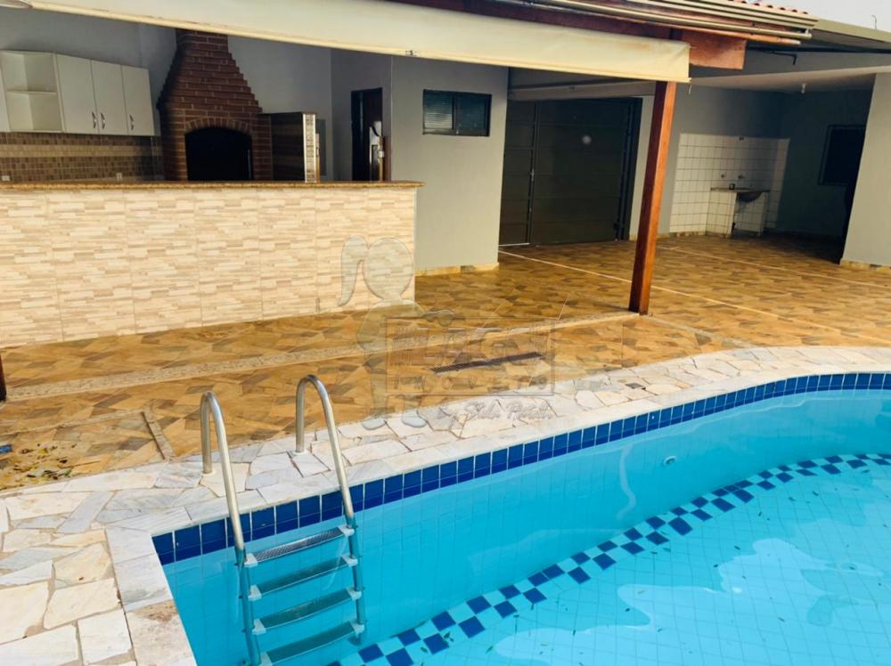 Alugar Casas / Padrão em Ribeirão Preto R$ 1.900,00 - Foto 3