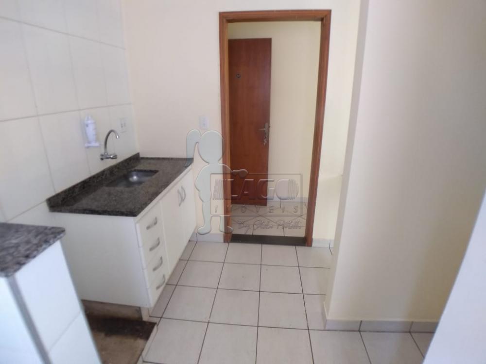 Alugar Apartamentos / Padrão em Ribeirão Preto R$ 800,00 - Foto 6