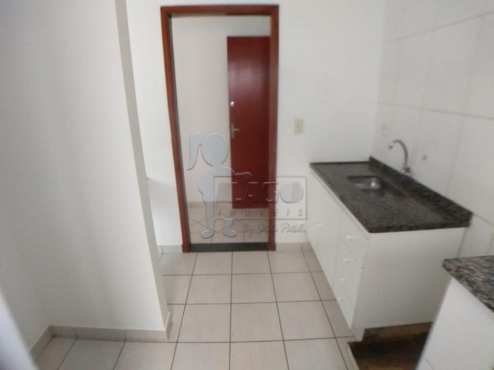 Alugar Apartamentos / Padrão em Ribeirão Preto R$ 850,00 - Foto 4