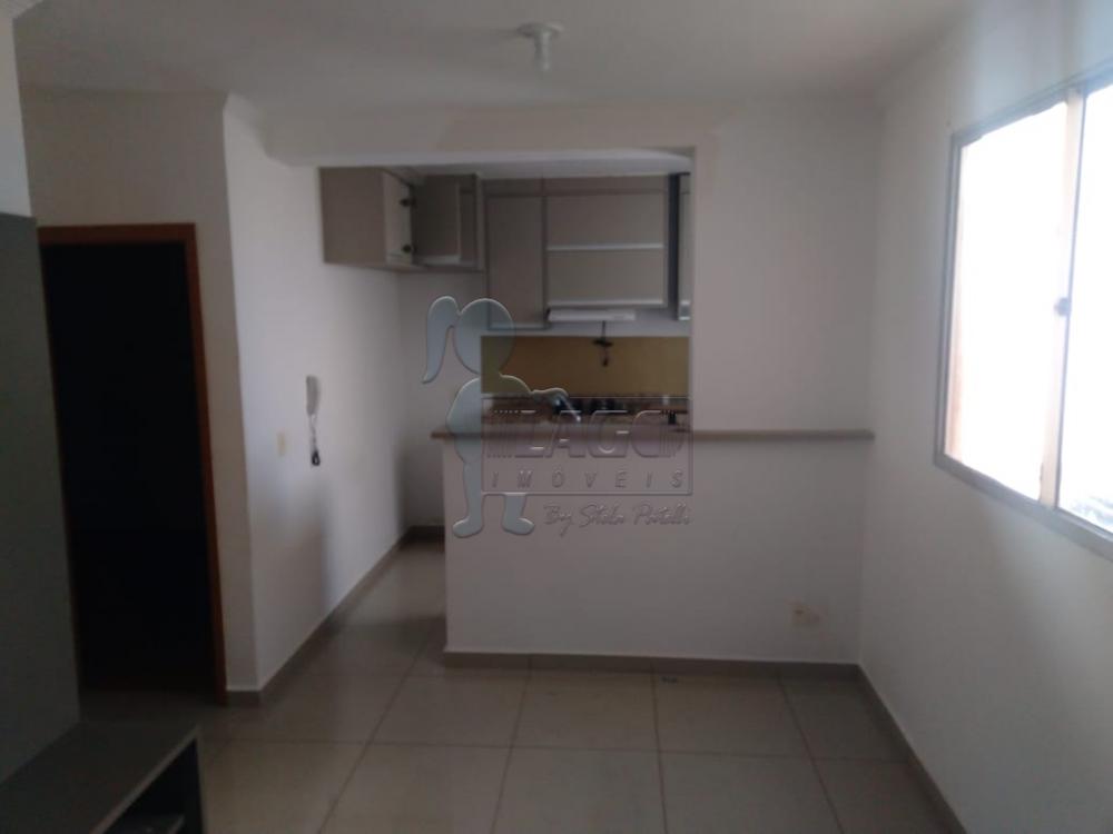 Alugar Apartamentos / Padrão em Ribeirão Preto R$ 1.100,00 - Foto 2