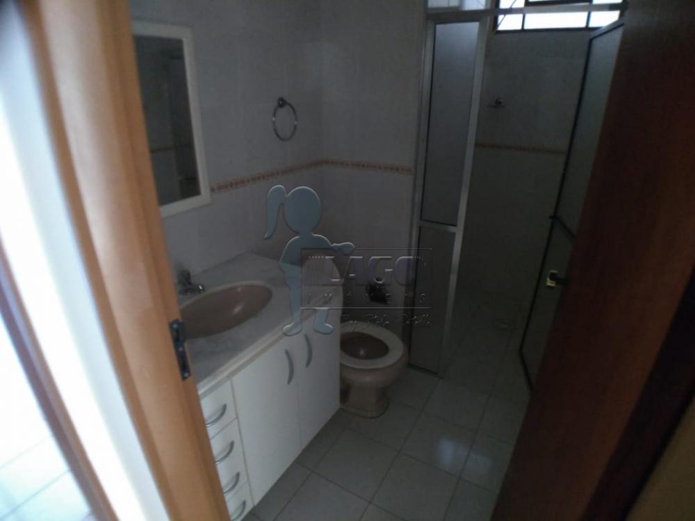 Alugar Apartamentos / Padrão em Ribeirão Preto R$ 1.300,00 - Foto 12