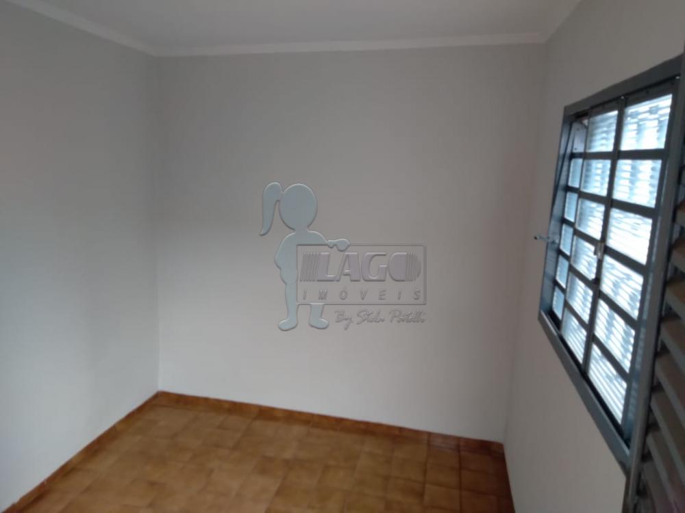 Alugar Casas / Padrão em Ribeirão Preto R$ 1.400,00 - Foto 2