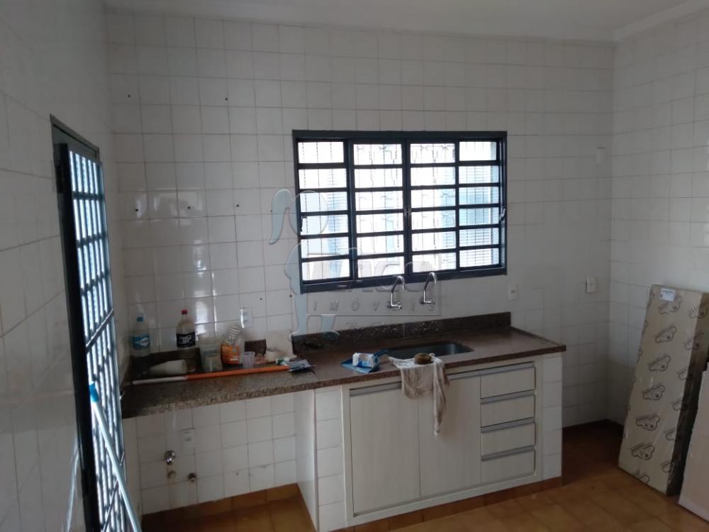 Alugar Casas / Padrão em Ribeirão Preto R$ 1.400,00 - Foto 5
