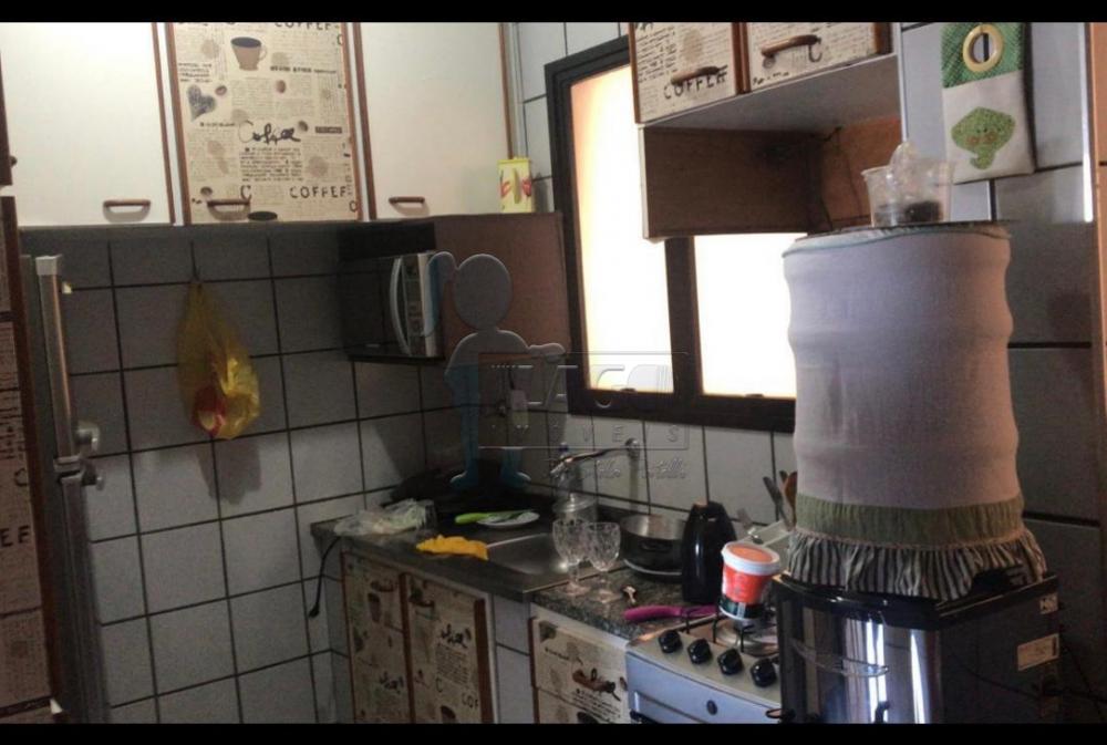 Comprar Apartamentos / Padrão em Ribeirão Preto R$ 250.000,00 - Foto 1