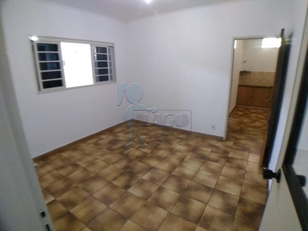 Alugar Casas / Padrão em Ribeirão Preto R$ 3.000,00 - Foto 3