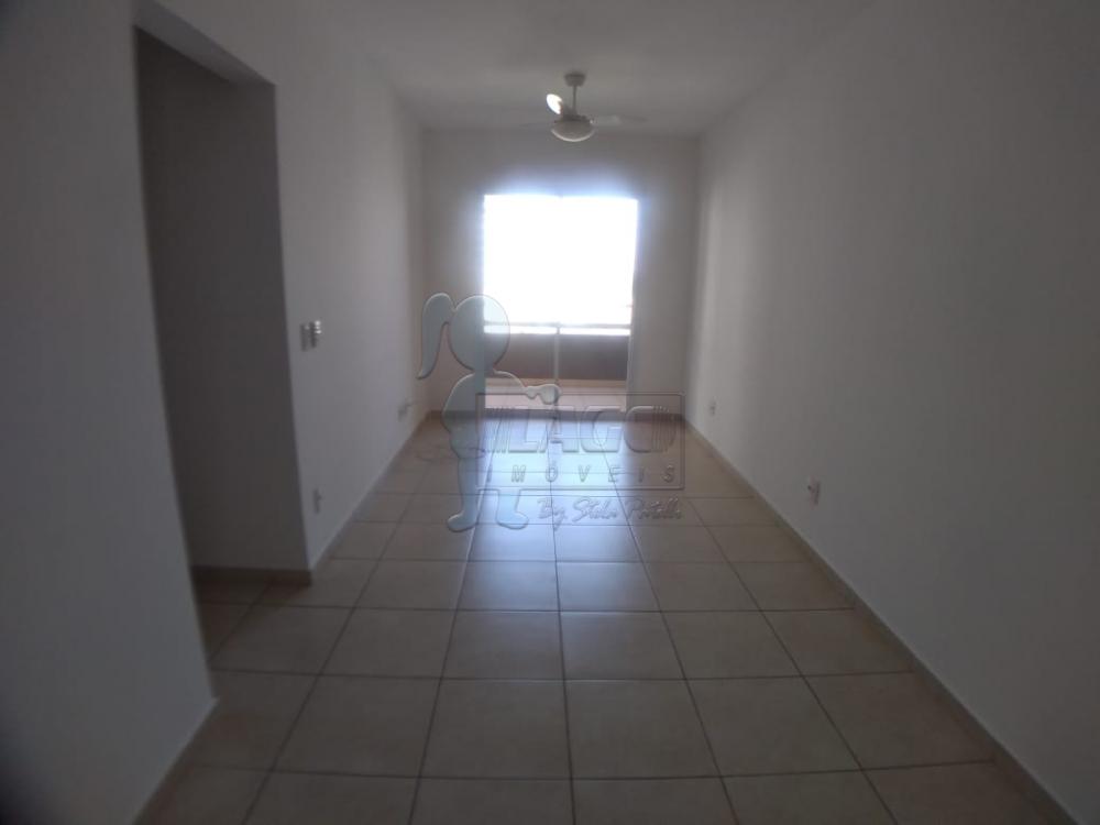 Alugar Apartamentos / Padrão em Ribeirão Preto R$ 1.650,00 - Foto 2