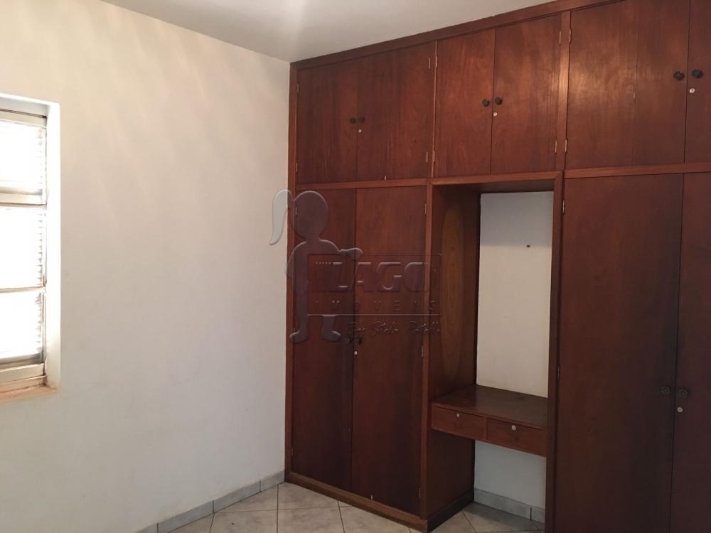 Alugar Apartamentos / Padrão em Ribeirão Preto R$ 800,00 - Foto 3