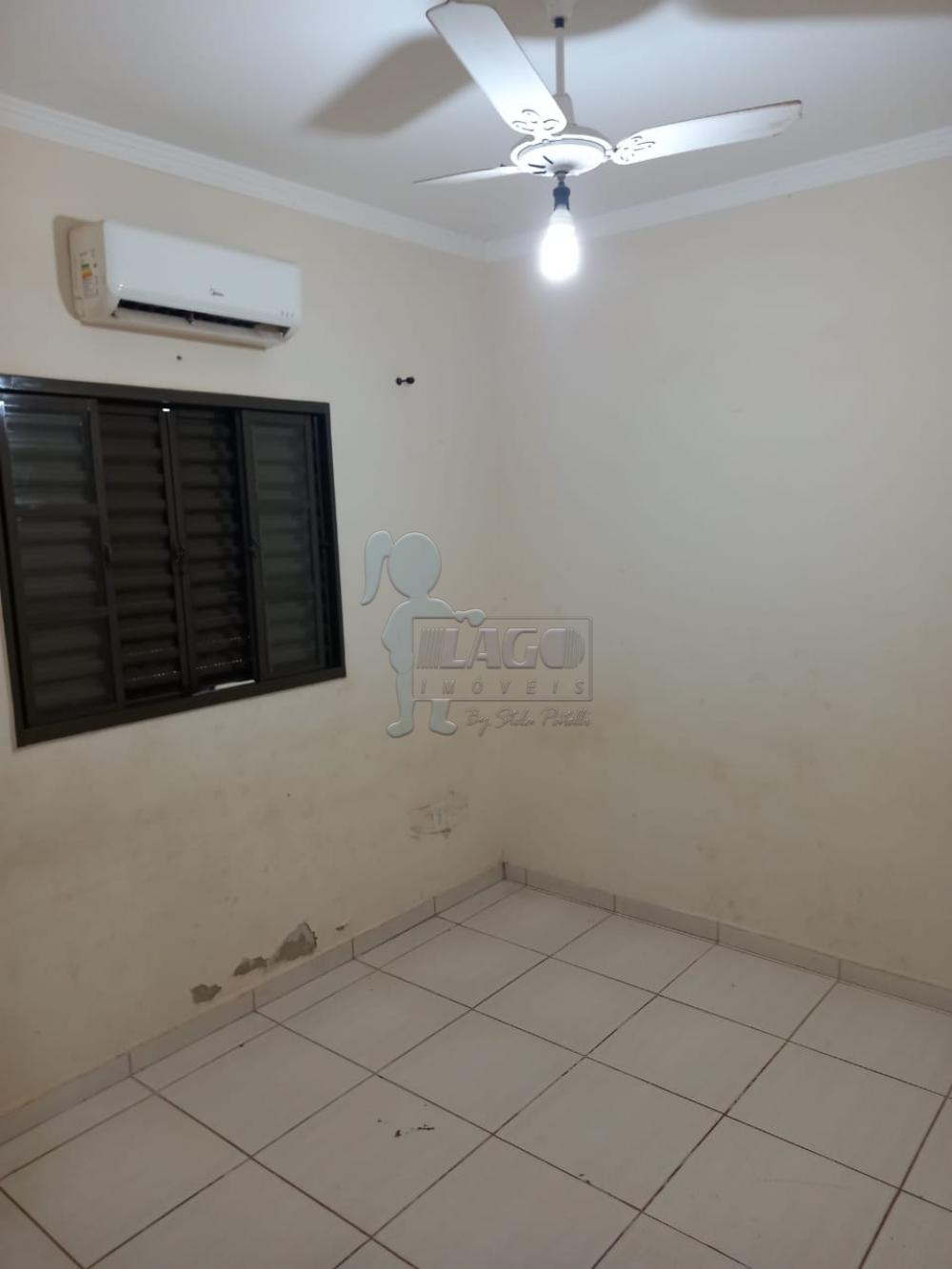 Alugar Casas / Padrão em Ribeirão Preto R$ 1.400,00 - Foto 4