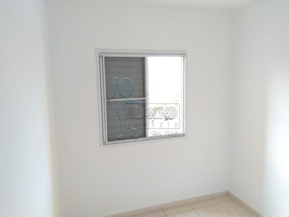 Alugar Apartamentos / Padrão em Ribeirão Preto R$ 800,00 - Foto 3