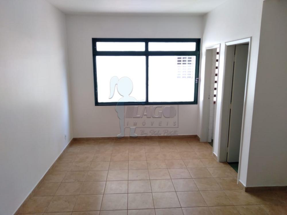 Alugar Apartamentos / Padrão em Ribeirão Preto R$ 800,00 - Foto 2