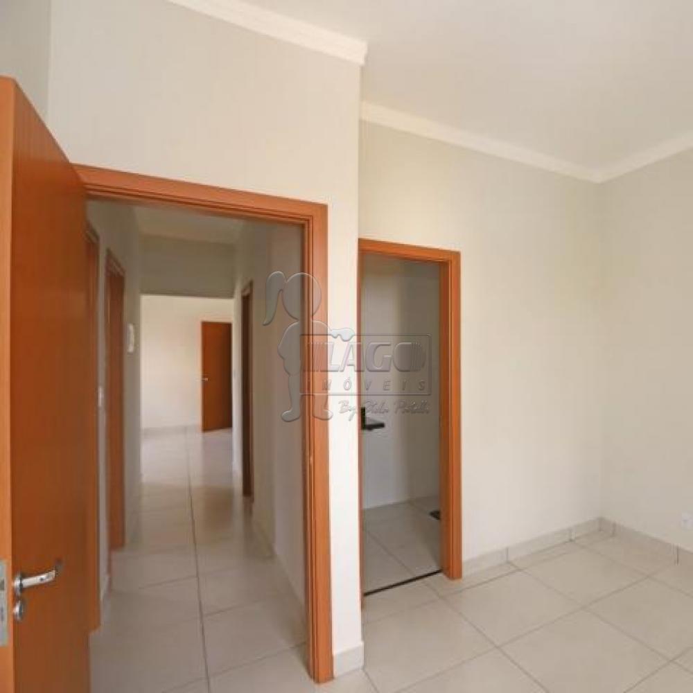 Comprar Apartamentos / Padrão em Ribeirão Preto R$ 250.000,00 - Foto 5