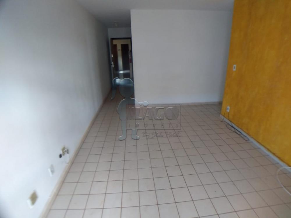 Alugar Apartamentos / Padrão em Ribeirão Preto R$ 750,00 - Foto 2