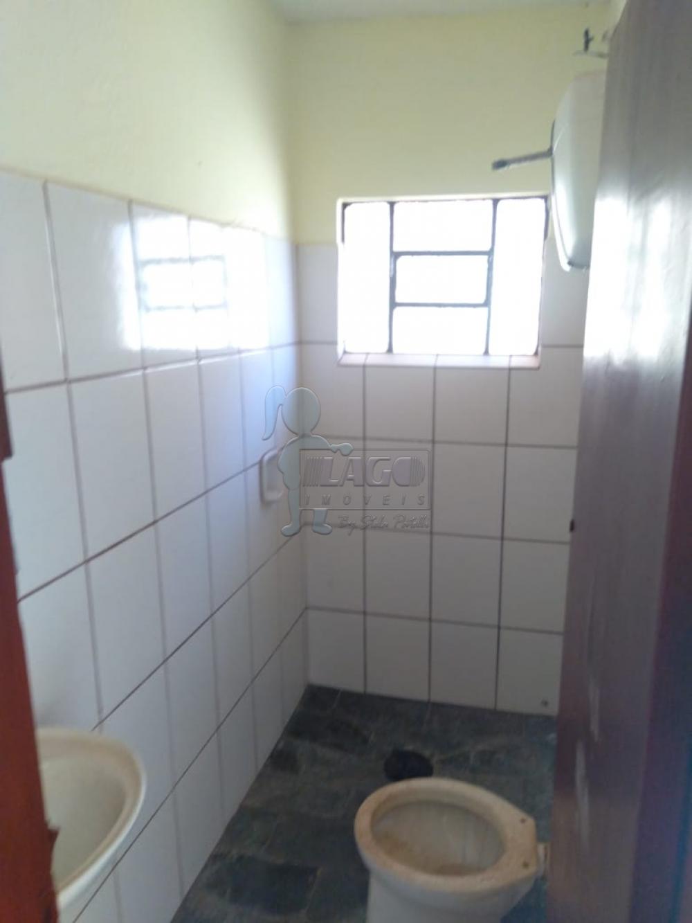 Alugar Casas / Padrão em Ribeirão Preto R$ 650,00 - Foto 5