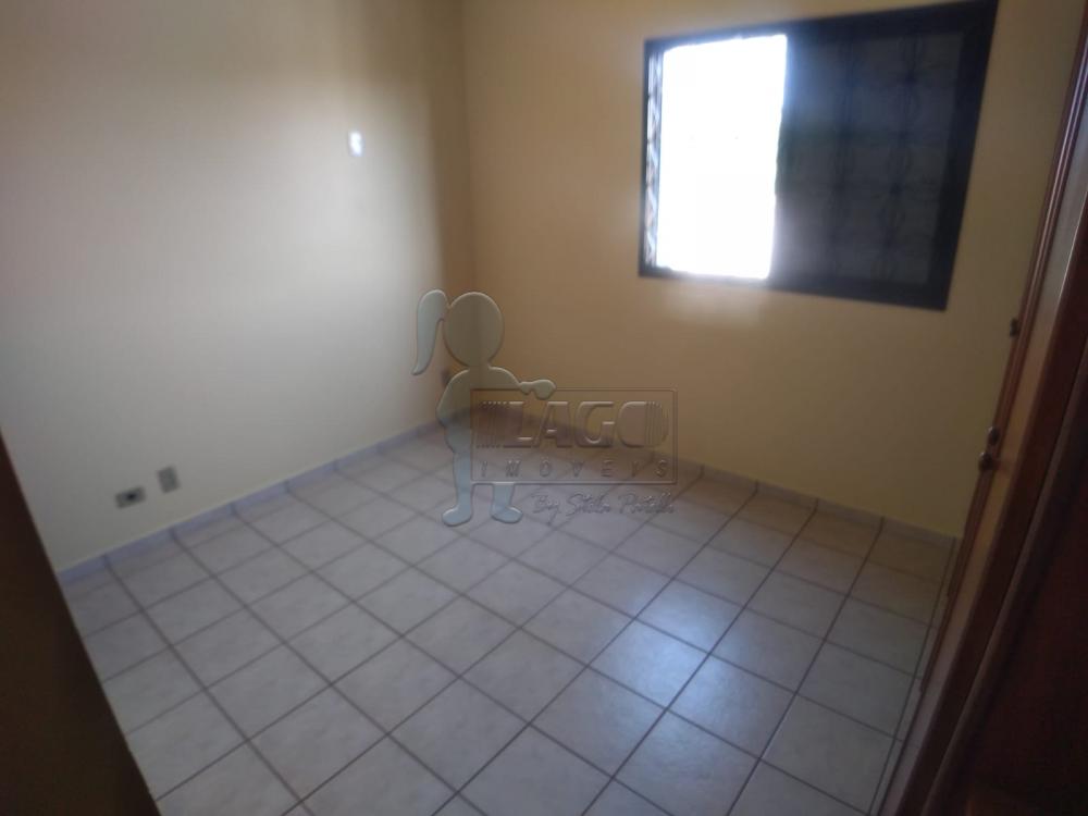 Alugar Apartamentos / Padrão em Ribeirão Preto R$ 1.000,00 - Foto 4