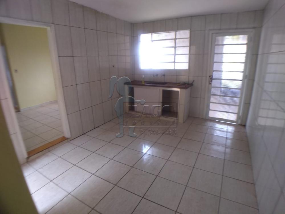 Alugar Casas / Padrão em Ribeirão Preto R$ 1.050,00 - Foto 6
