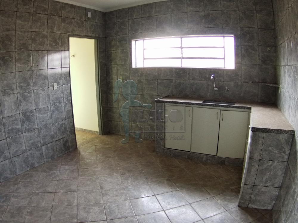 Alugar Casas / Padrão em Ribeirão Preto R$ 1.300,00 - Foto 11