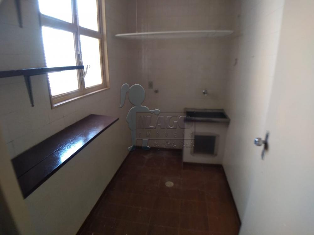 Alugar Apartamentos / Padrão em Ribeirão Preto R$ 900,00 - Foto 4