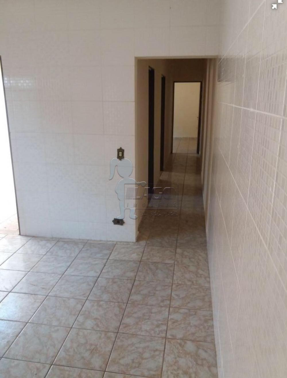 Comprar Casas / Padrão em Ribeirão Preto R$ 240.000,00 - Foto 4