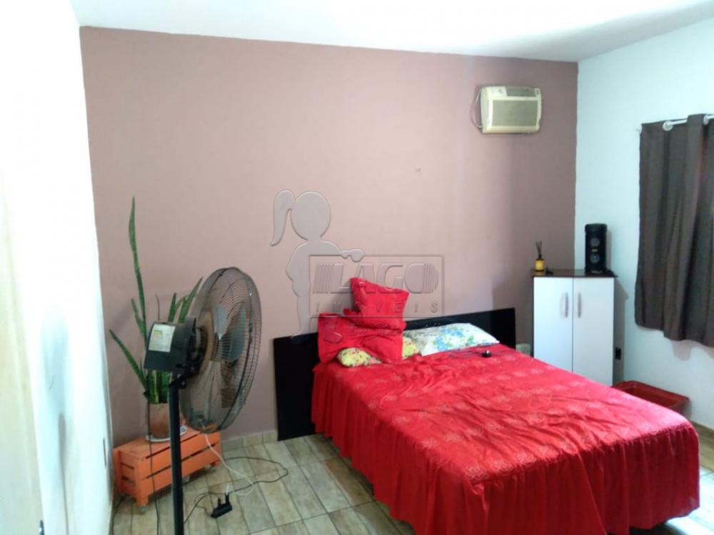 Alugar Casas / Padrão em Ribeirão Preto R$ 950,00 - Foto 9