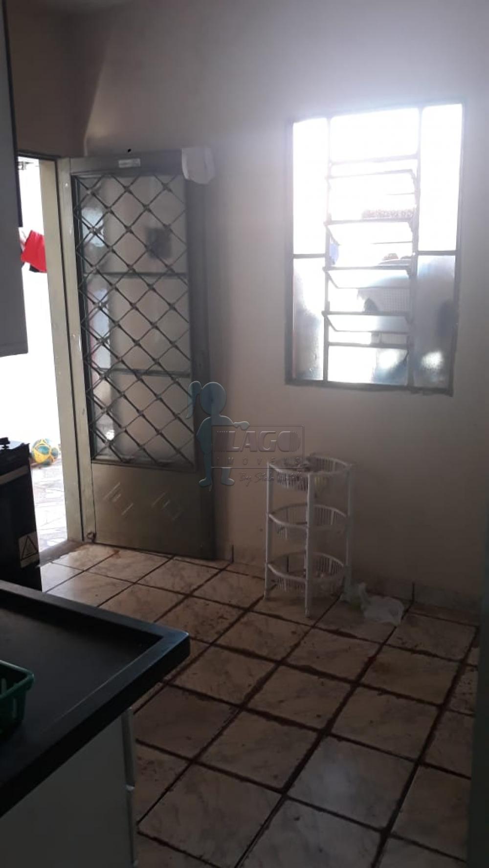 Comprar Casas / Padrão em Ribeirão Preto R$ 220.000,00 - Foto 1