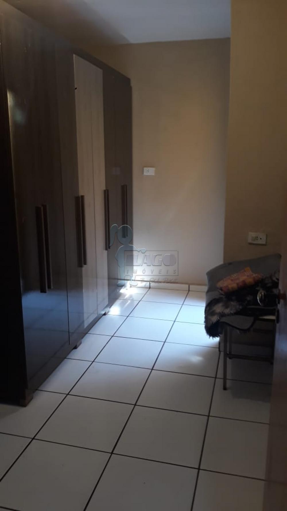 Comprar Casas / Padrão em Ribeirão Preto R$ 220.000,00 - Foto 3