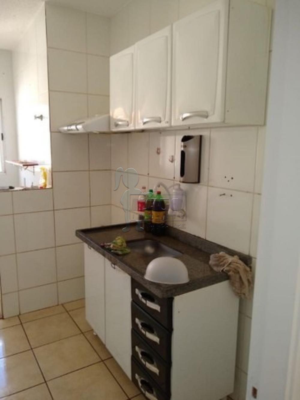 Alugar Apartamentos / Padrão em Ribeirão Preto R$ 850,00 - Foto 2