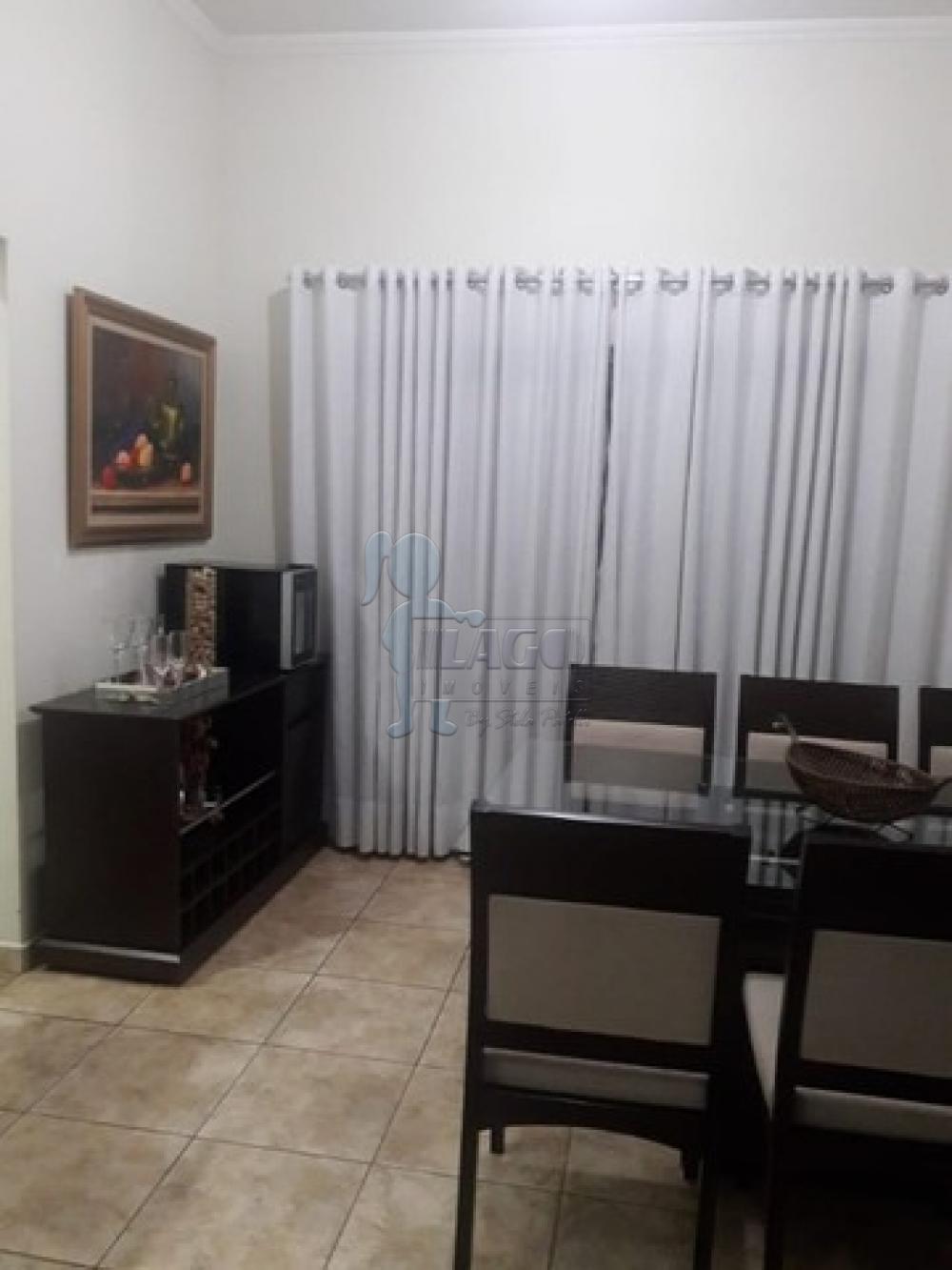 Alugar Casas / Padrão em Ribeirão Preto R$ 1.700,00 - Foto 3