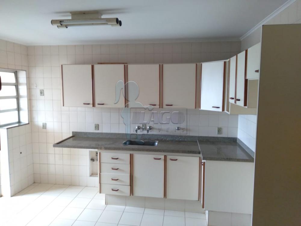 Alugar Apartamentos / Padrão em Ribeirão Preto R$ 1.800,00 - Foto 5