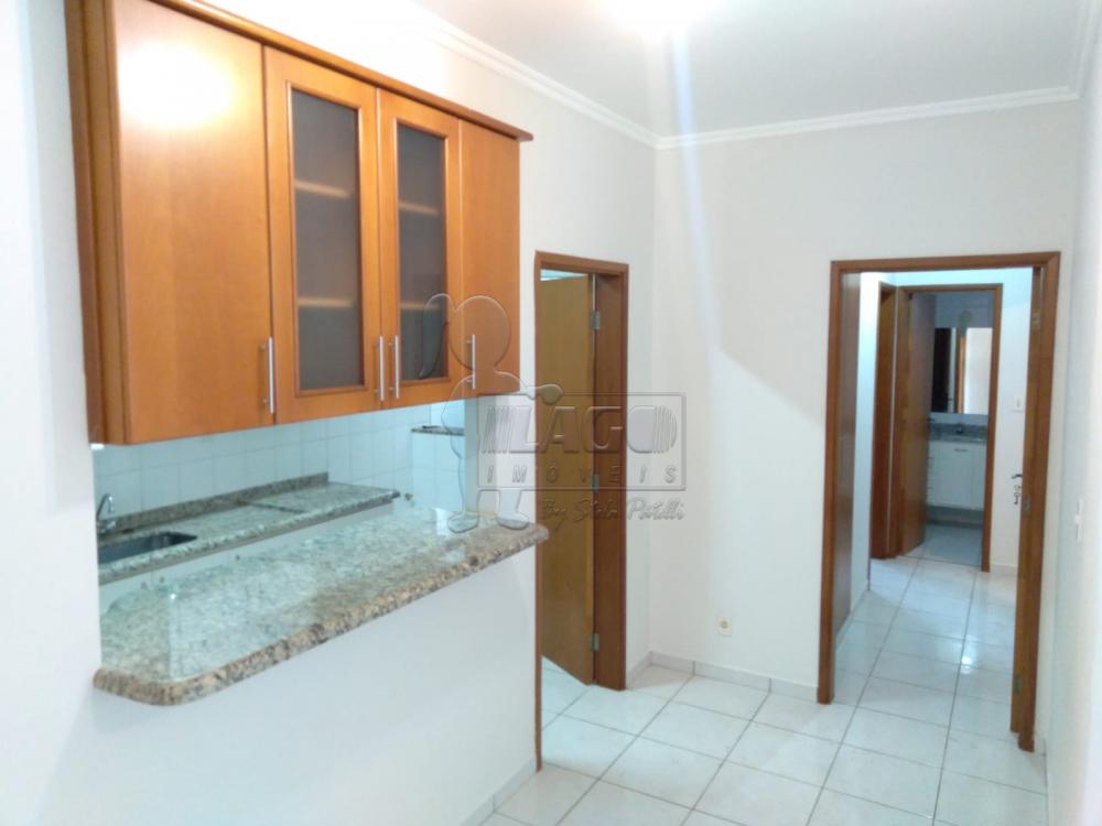 Alugar Apartamentos / Padrão em Ribeirão Preto R$ 1.400,00 - Foto 3