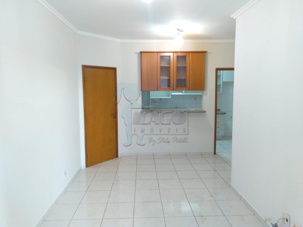 Alugar Apartamentos / Padrão em Ribeirão Preto R$ 1.400,00 - Foto 2