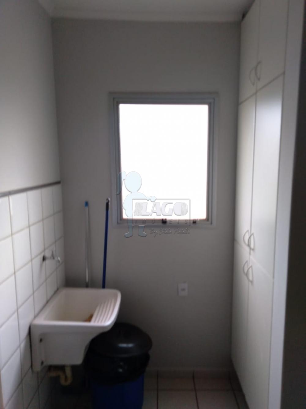 Alugar Apartamentos / Padrão em Ribeirão Preto R$ 1.000,00 - Foto 4