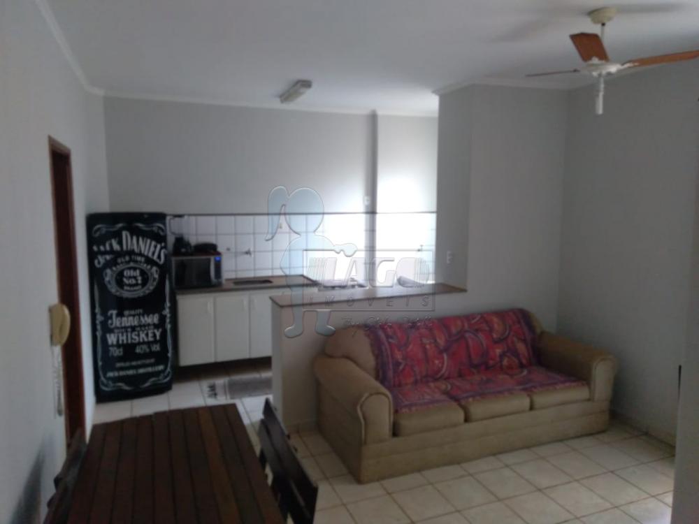 Alugar Apartamentos / Padrão em Ribeirão Preto R$ 1.000,00 - Foto 1