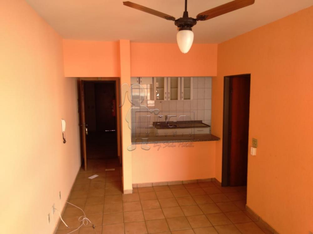 Alugar Apartamentos / Padrão em Ribeirão Preto R$ 550,00 - Foto 2