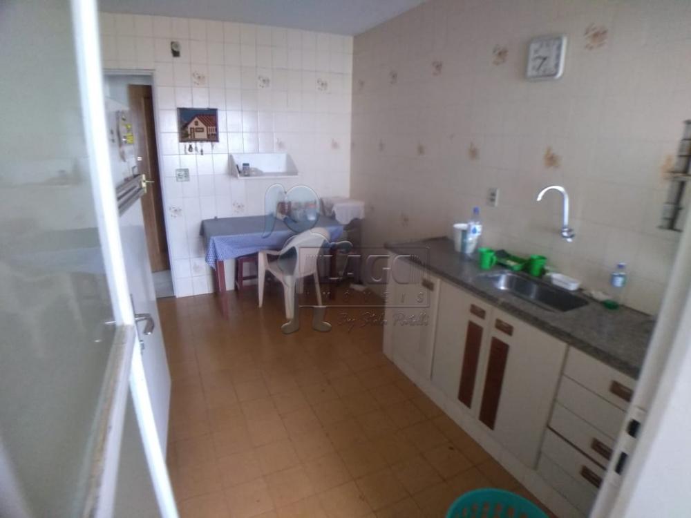 Alugar Apartamentos / Padrão em Ribeirão Preto R$ 1.400,00 - Foto 5